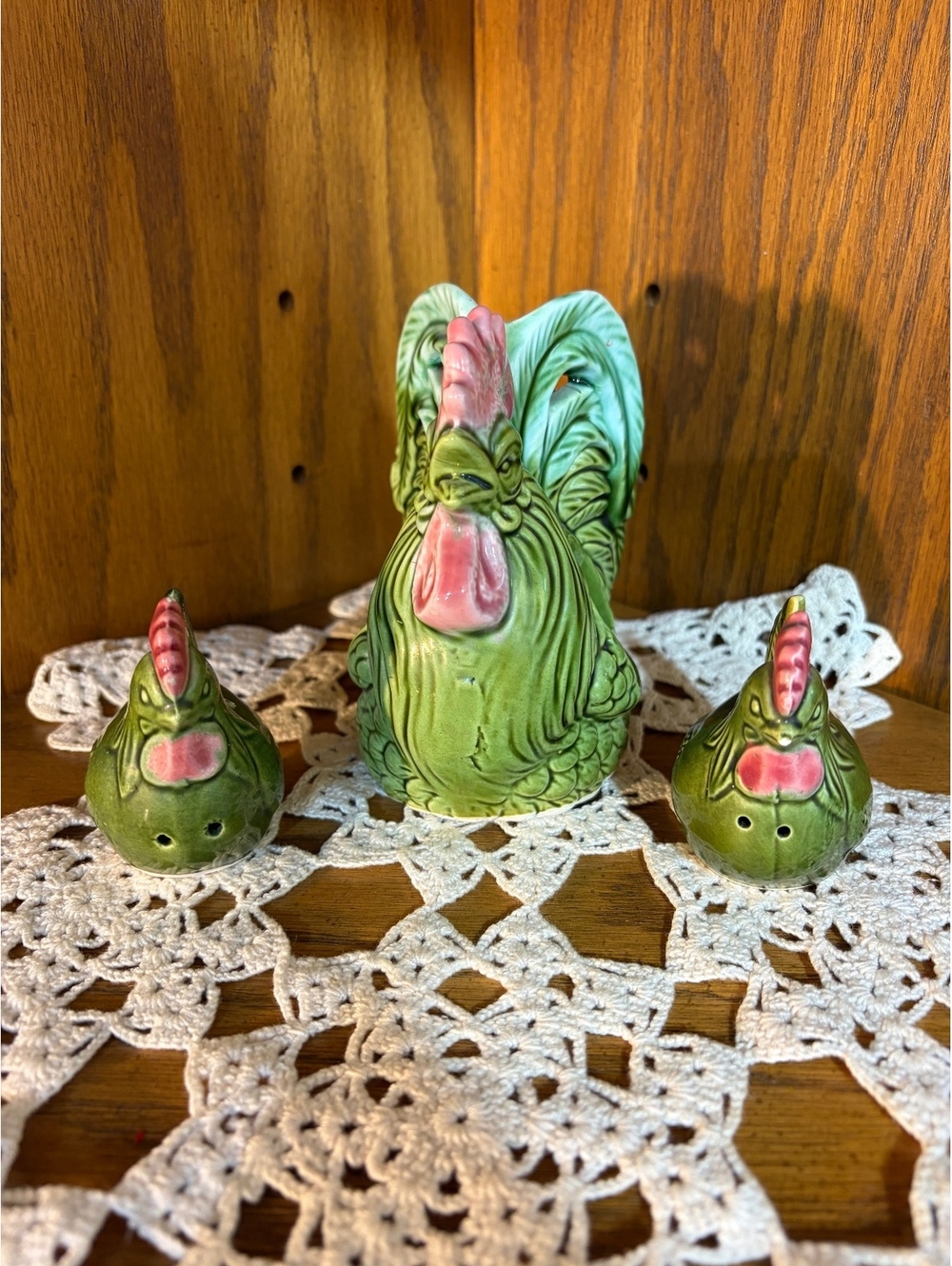 Mid-Century Green Rooster Egg Holder & Chick Salt Pepper Shakers Set Japan